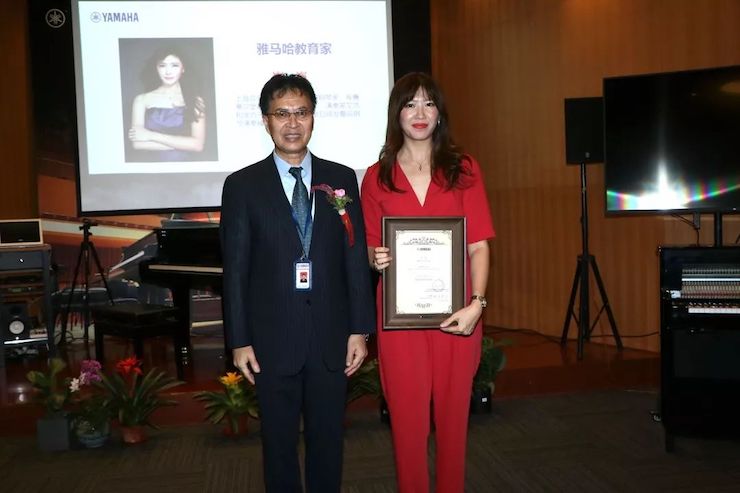 千亿球友会携手中国多位教育家，共同谱写中国艺术教育发展新乐章|热烈祝贺2018千亿球友会教育家授聘仪式成功举办！